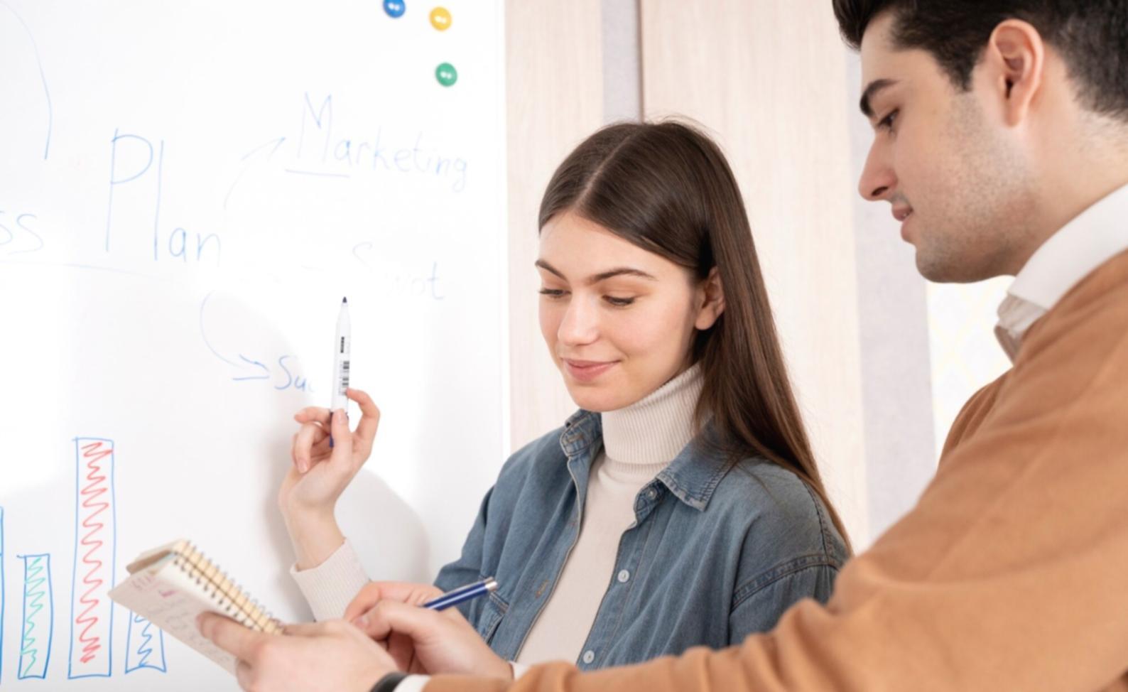 Professioneller Arbeitsplatz mit Finanzanalyse-Software